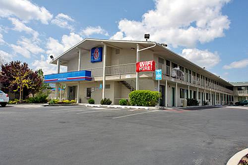 Motel 6 Reno - Virginia Plumb