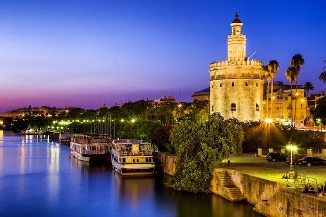 Full day tour to Seville from Faro